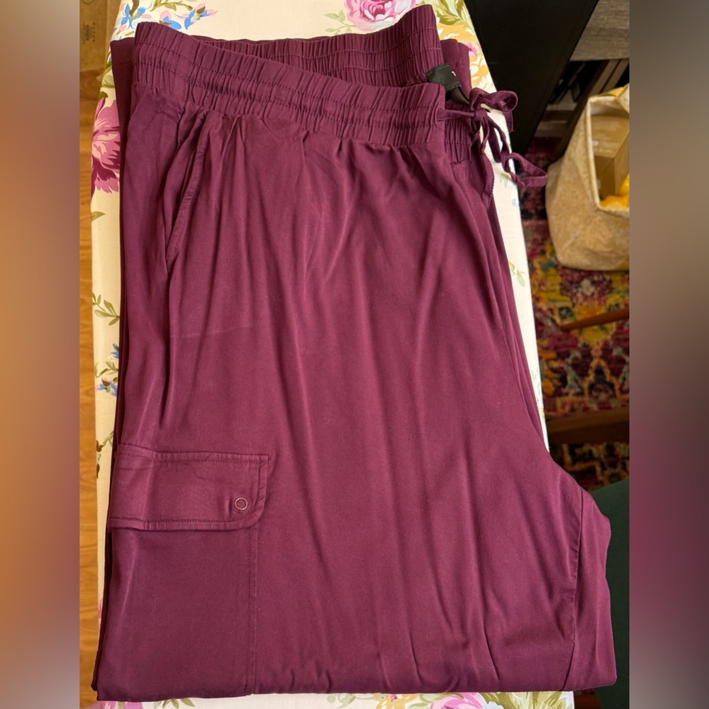 Torrid Wide Leg Cargo Pant - Winter Bloom - Picture 5 of 5